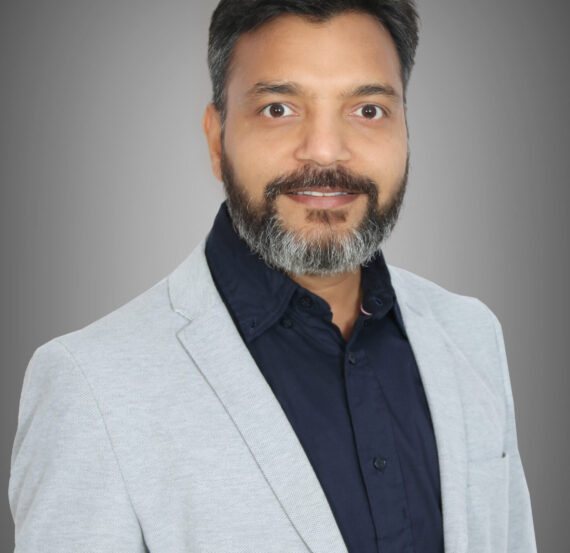 Dr. Vineet Ajitsaria